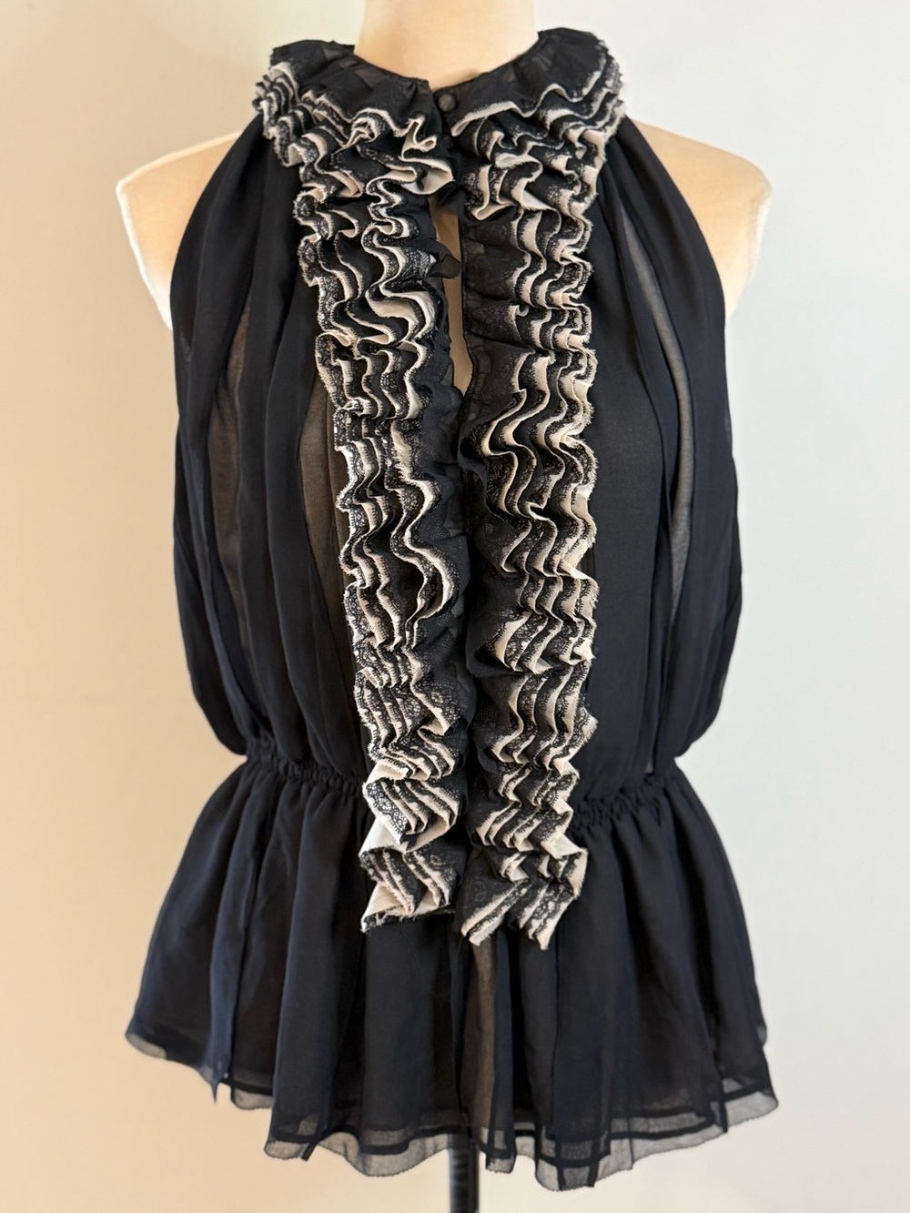 Neiman Marcus Robert Rodriquez black & tan ruffled sleeveless top SZ M